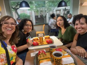 Passeio com a amiga Cristiane Martins e filhas pelo centro do Rio de Janeiro com destaque para Cais do Valongo, Museu do Amanhã e adjacências em 19 de dezembro (segunda-feira). Experiência importante!!!