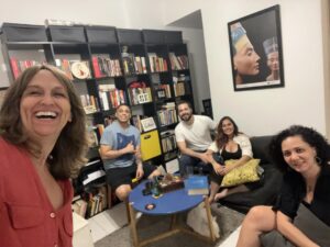 Confraternização com Letícia, Lincoln, Yllan e Thais no SESC Flamengo com muita cumplicidade e afeto em 20 de dezembro. Adoro!!!