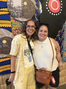 No Instituto dos Pretos Novos, zona portuária , com Cláudia Kaline do ProFHistoria e minha orientanda em encontro inesperado