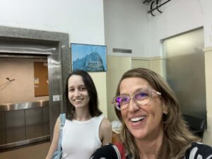 Na Páscoa 2023 com as bolsistas UNIRIO